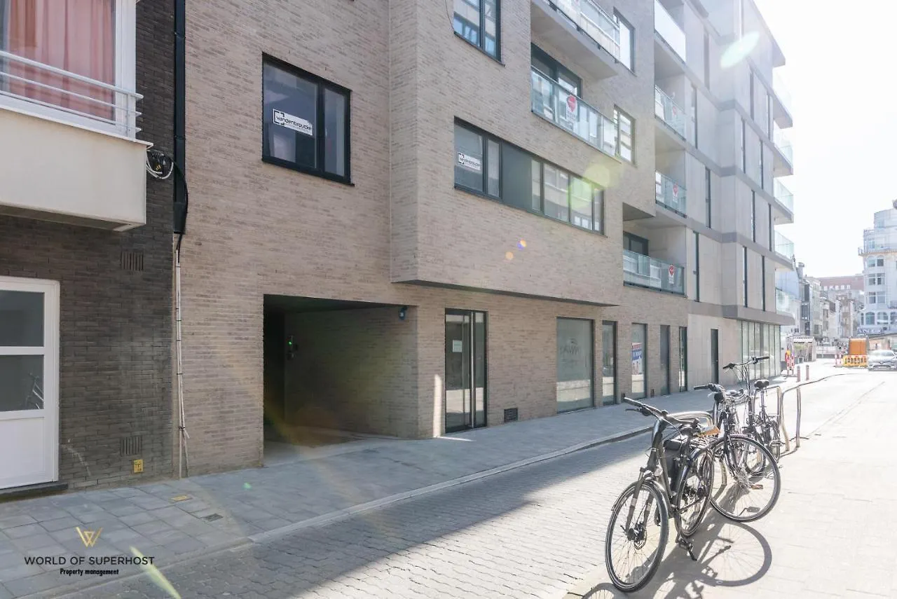 Spacious Apartment In The Heart Of Ostend Near The Sea ベルギー
